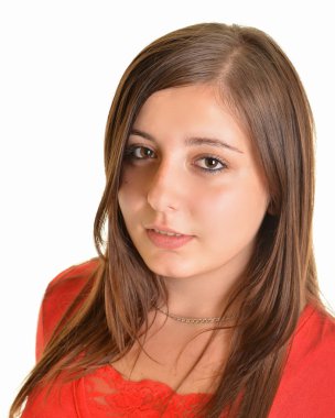 brune, üzerinde beyaz izole uzun saçları olan güzel kadın