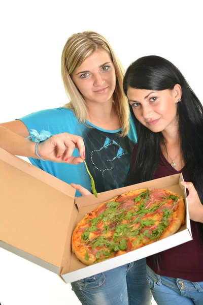 Meninas bonitas comer pizza para o almoço — Fotografia de Stock