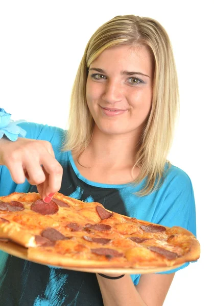 Portréja egy fiatal nő, egy pizzát eszik mint egy fehér háttér — Stock Fotó