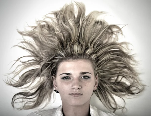 Vacker blond modell — Stockfoto