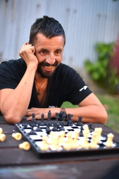 Chess player playing his game — Stock Photo, Image