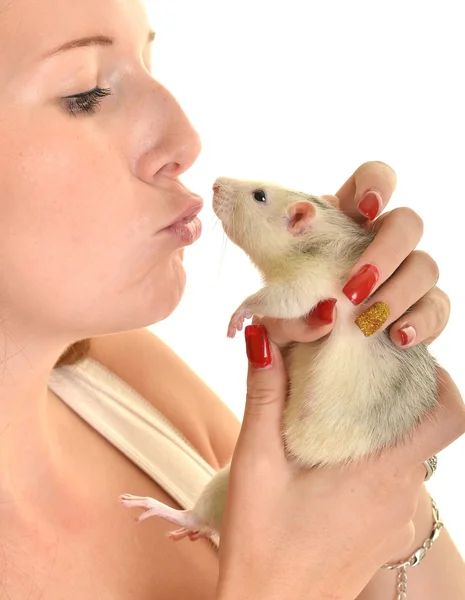 Vrouw met haar huisdier rat — Stockfoto
