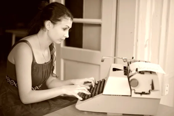 Oficina de secretaria retro mujer de negocios — Foto de Stock