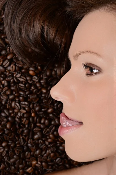 Coffee. Beautiful Girl in Coffee — Stock Photo, Image