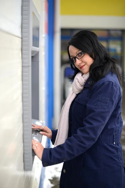 Woman at ATM — Stock Photo, Image