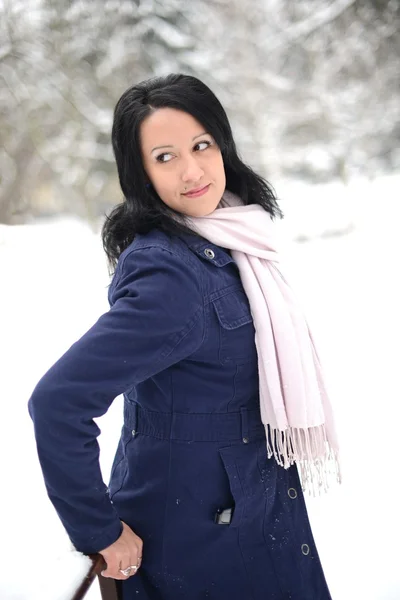 Snow winter woman portrait outdoors on snowy white winter day. — Stock Photo, Image