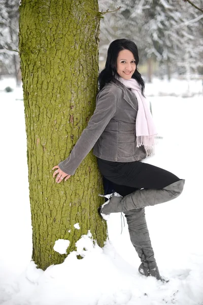 Snow winter woman portrait outdoors on snowy white winter day. — Stock Photo, Image