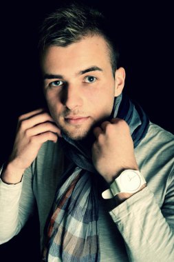 Genç adam portresi