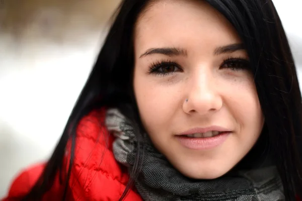 Beautiful girl enjoying the winter season — Stock Photo, Image