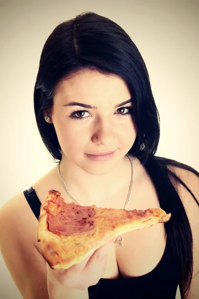Meisje een heerlijke pizza eten — Stockfoto