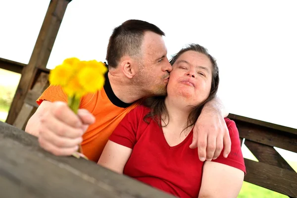 Down syndrome love couple — Stock Photo, Image