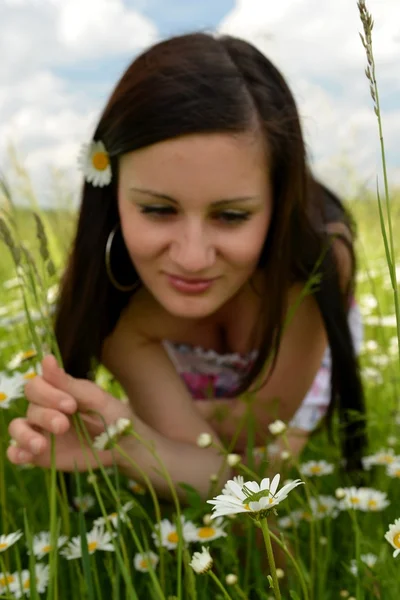 Frühlingsfrau — Stockfoto