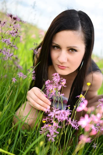 Lente vrouw — Stockfoto