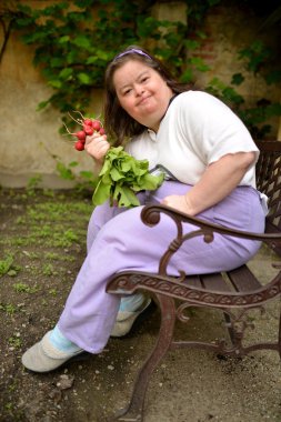 Dawn Sendromu kadın ile turp