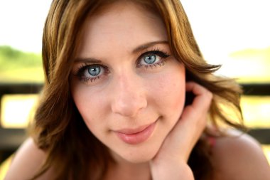 Güzel genç bayan..