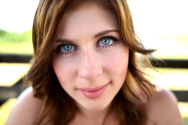 Güzel genç bayan..