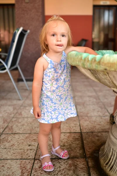 Cute baby girl outdoors — Stock Photo, Image