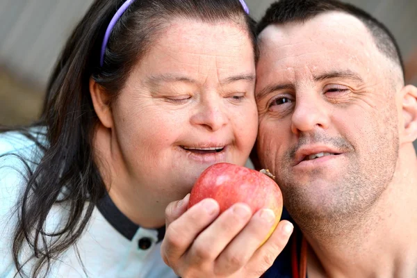 Couple with down syndrome — Stock Photo, Image