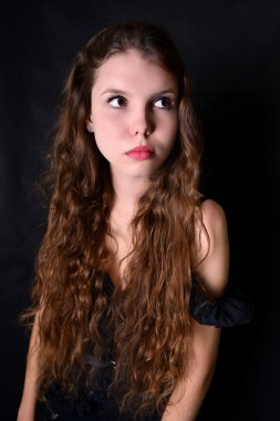 kadın korku korkuyor endişeli