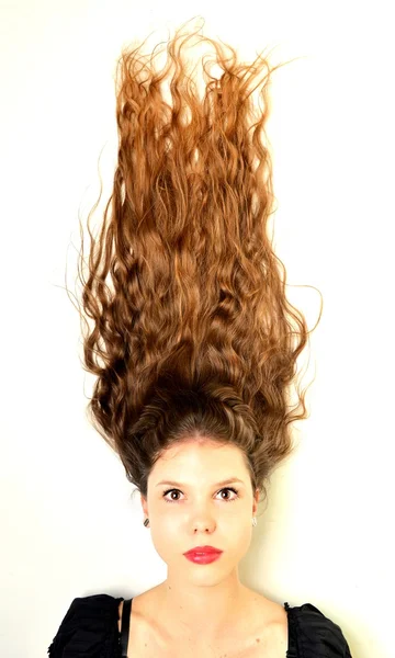 Жінка з довгим волоссям — стокове фото