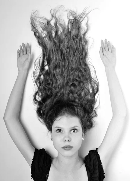 Mulher com cabelo comprido — Fotografia de Stock