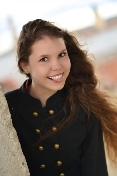 Woman with long brown hair. — Stock Photo, Image