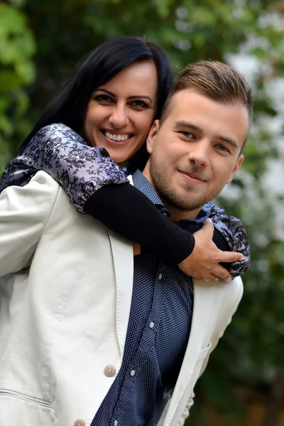 Young couple in love outdoor — Stock Photo, Image