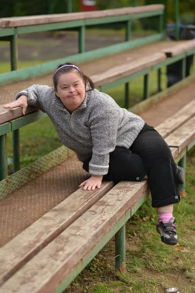 Mujer con síndrome de Down —  Fotos de Stock