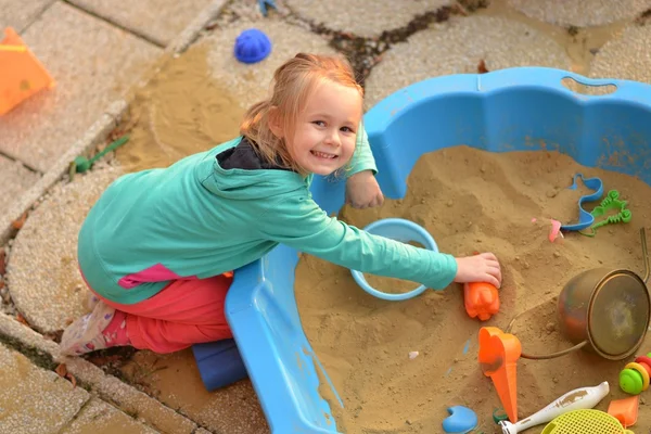 Little girl playing — Stock Photo, Image