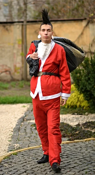 Mau Papai Noel em Estilo Punk — Fotografia de Stock