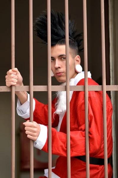 Santa claus je za mříže ve vězení — Stock fotografie