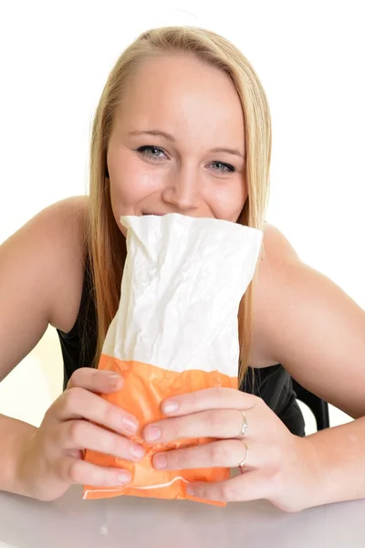Mujer enferma con bolsa de papel — Foto de Stock