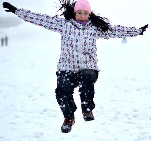재미, 눈, 가족 썰매 겨울 썰매, — 스톡 사진