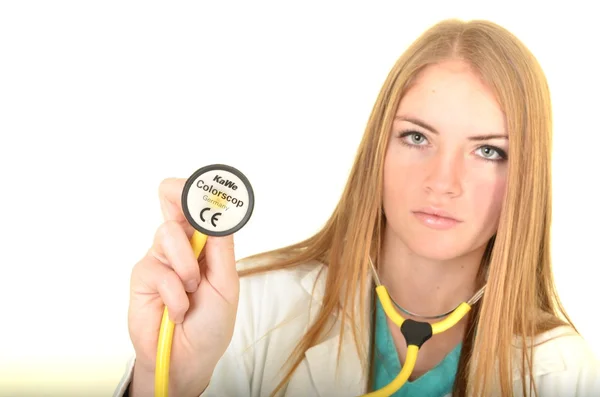 Retrato de feliz bem sucedido médico feminino — Fotografia de Stock