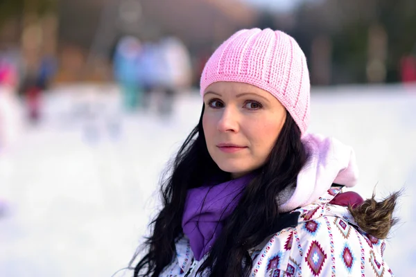 Sledding, winter fun, snow, family sledding — Stock Photo, Image