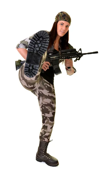 Donna con una pistola — Foto Stock