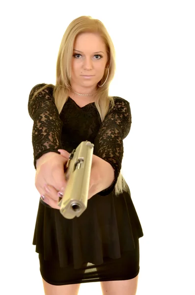 Schöne junge Frau mit Waffe — Stockfoto