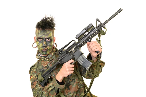 Soldier man and machine gun — Stock Photo, Image