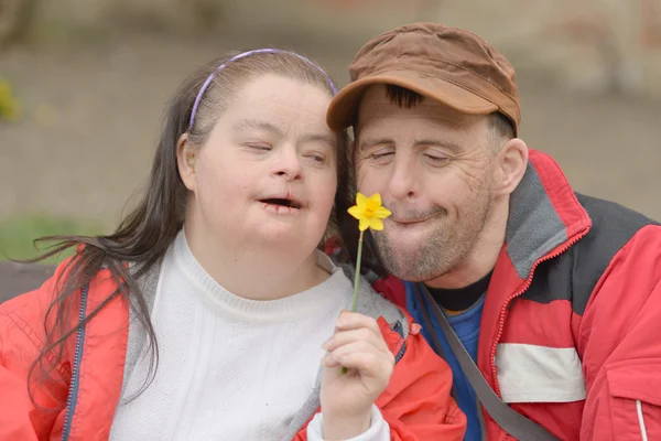 Casal síndrome de Down — Fotografia de Stock