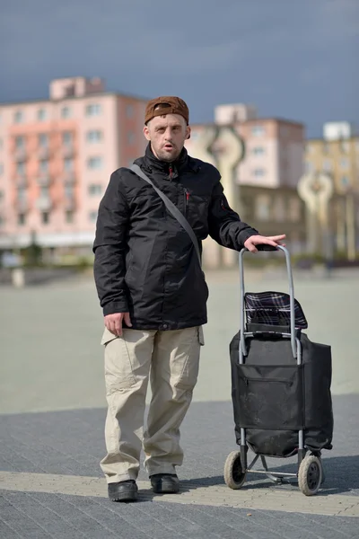 Homem com bagagem — Fotografia de Stock