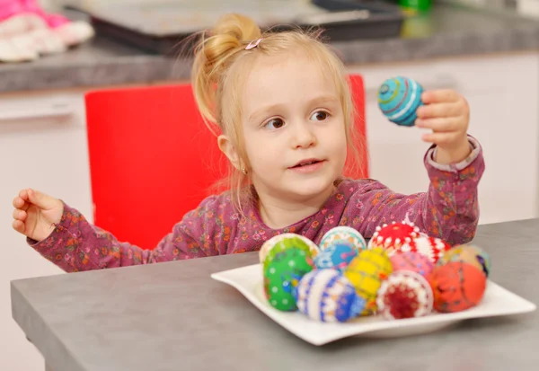 Girl and Easter Eggs — Stock Photo, Image