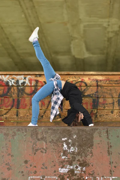 Girl dancer — Stock Photo, Image