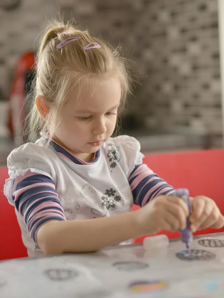 Bambino ragazza disegno — Foto Stock