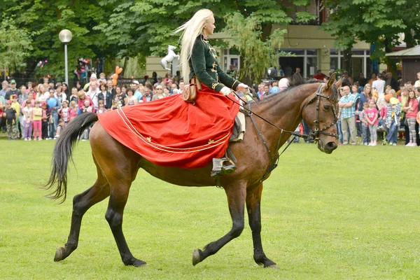 ハンガリーの hussar 女性 — ストック写真