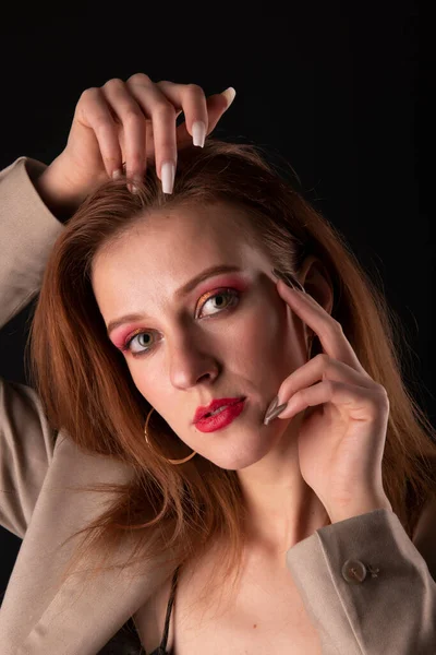 Portret Van Mooie Vrouw Rood Haar — Stockfoto