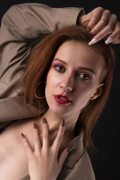 Csinos Portréja Vörös Haj — Stock Fotó