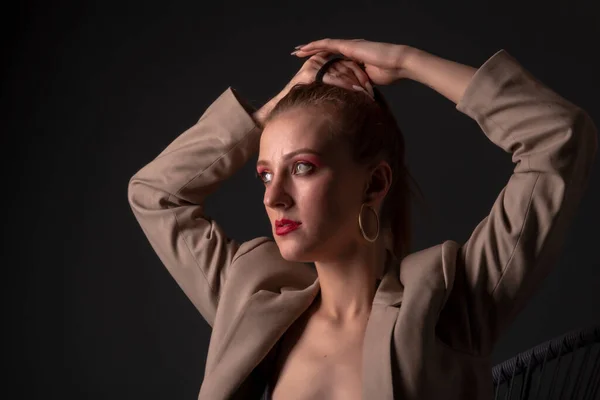 Portret Van Mooie Vrouw Rood Haar — Stockfoto