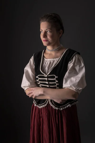 Retrato Una Hermosa Mujer Ropa Tradicional Con Cara —  Fotos de Stock