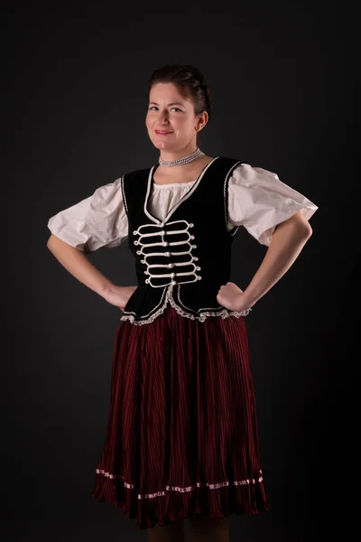 Mujer Joven Con Vestido Tradicional Folclore Eslovaco Fotos De Stock