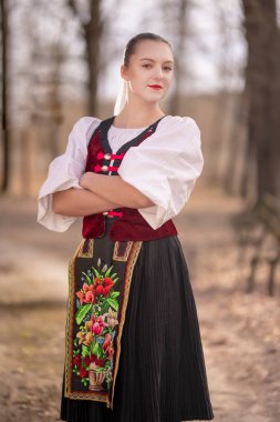 Slovak folkloru. Slovak halk kızı.